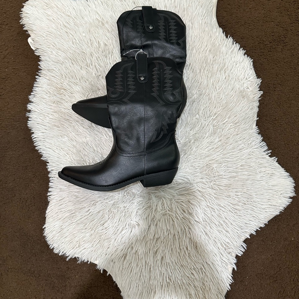 cowgirl boots - Picture 2 of 6